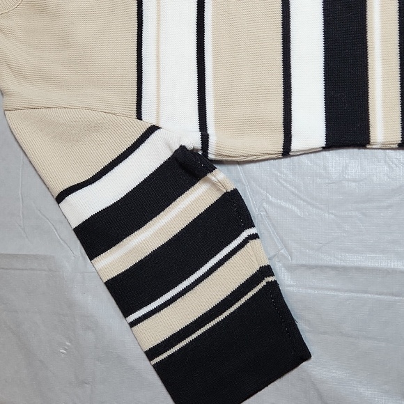 Reitmans Top - Picture 4 of 9